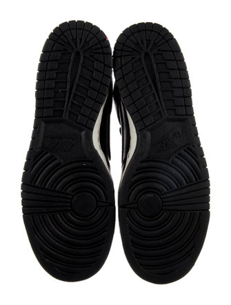 Nike SB Leather Sneakers