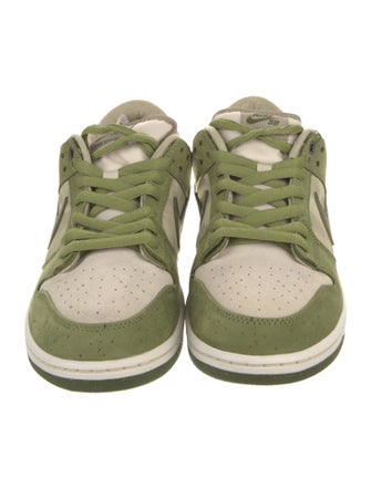 Nike SB Suede Printed Sneakers