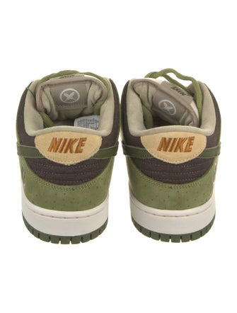 Nike SB Suede Printed Sneakers