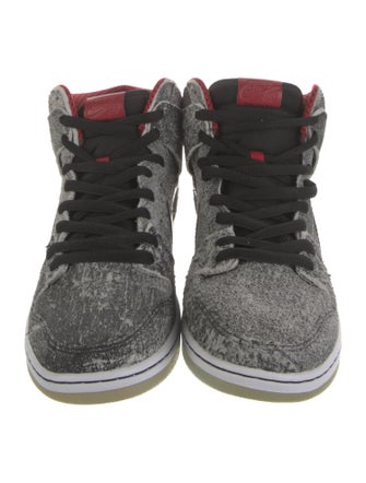 Nike SB Suede Sneakers