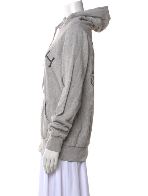 Noah Graphic Print Turtleneck Sweatshirt