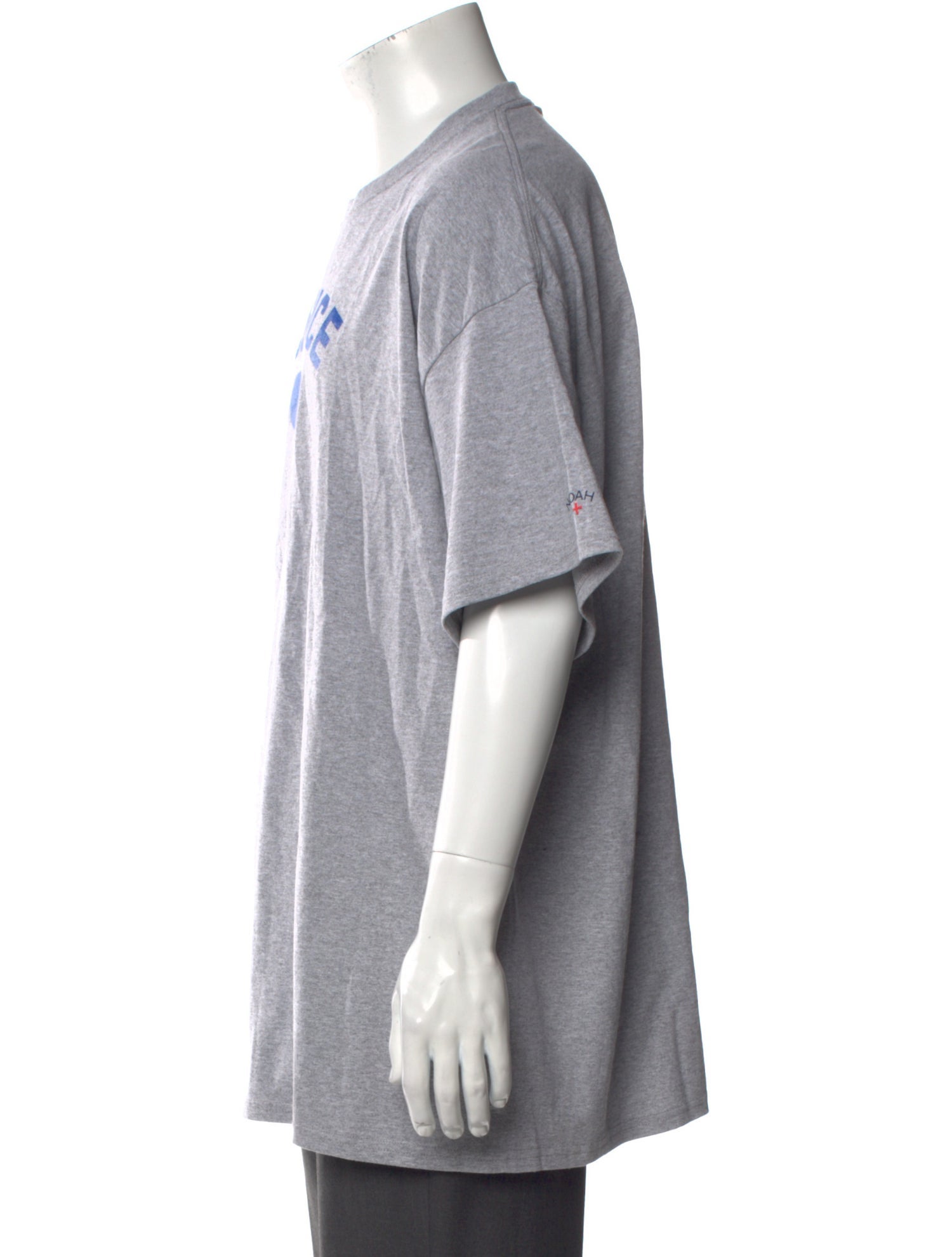 Noah Graphic Print Crew Neck T-Shirt