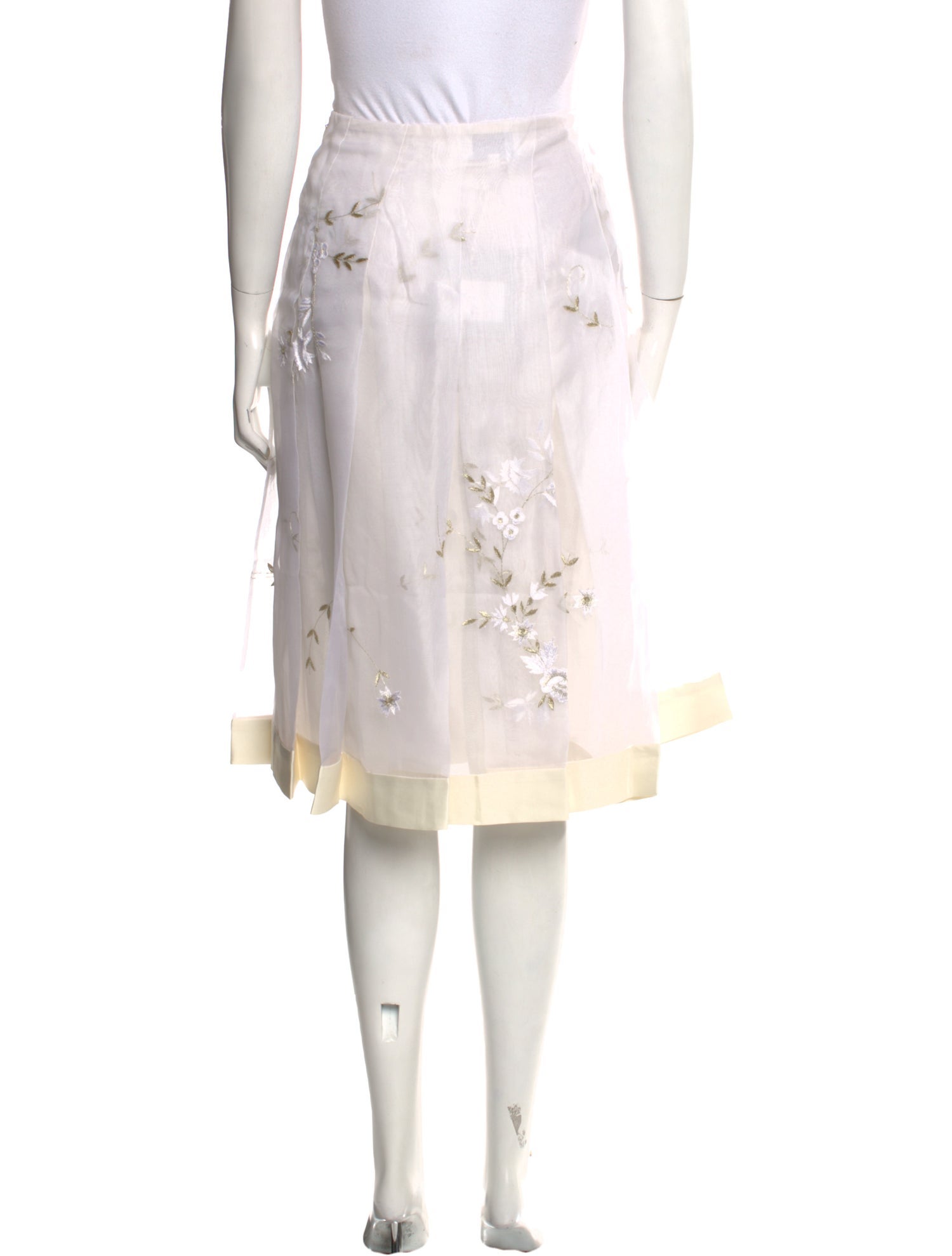Lace Pattern Knee-Length Skirt — 3/3