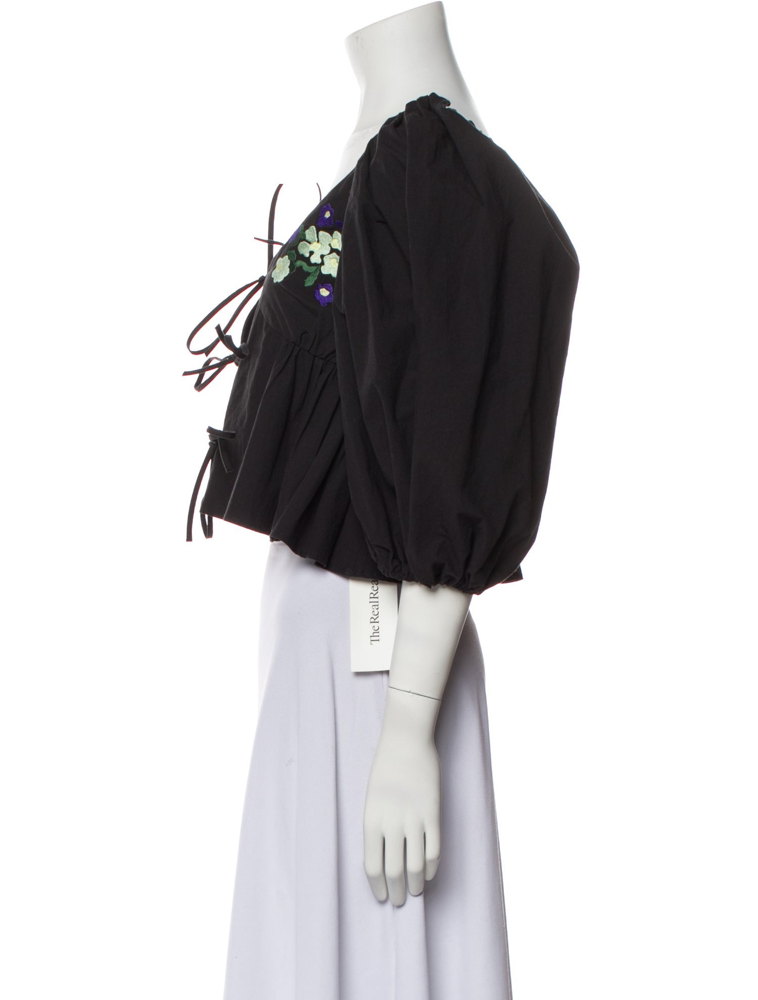 Naya Rea Floral Print V-Neck Crop Top