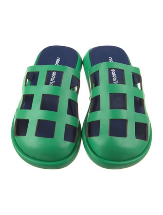 Nicole Saldana Leather Slides