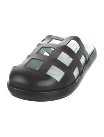 Nicole Saldana Leather Slides