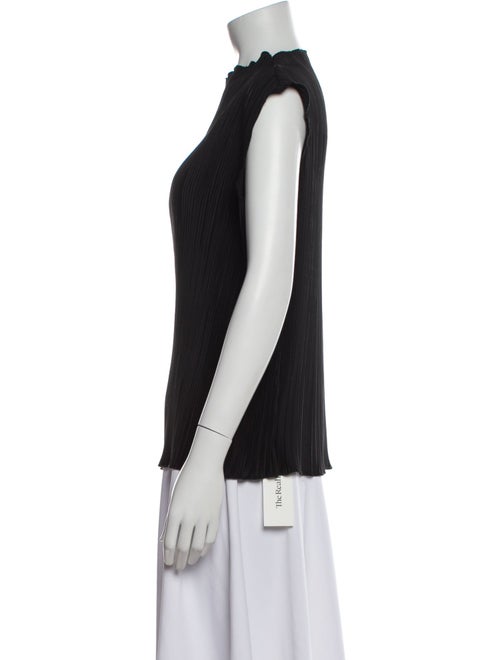Nonchalant Bateau Neckline Sleeveless Top