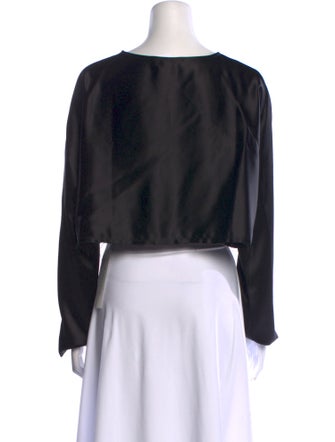 Nonchalant Scoop Neck Long Sleeve Crop Top