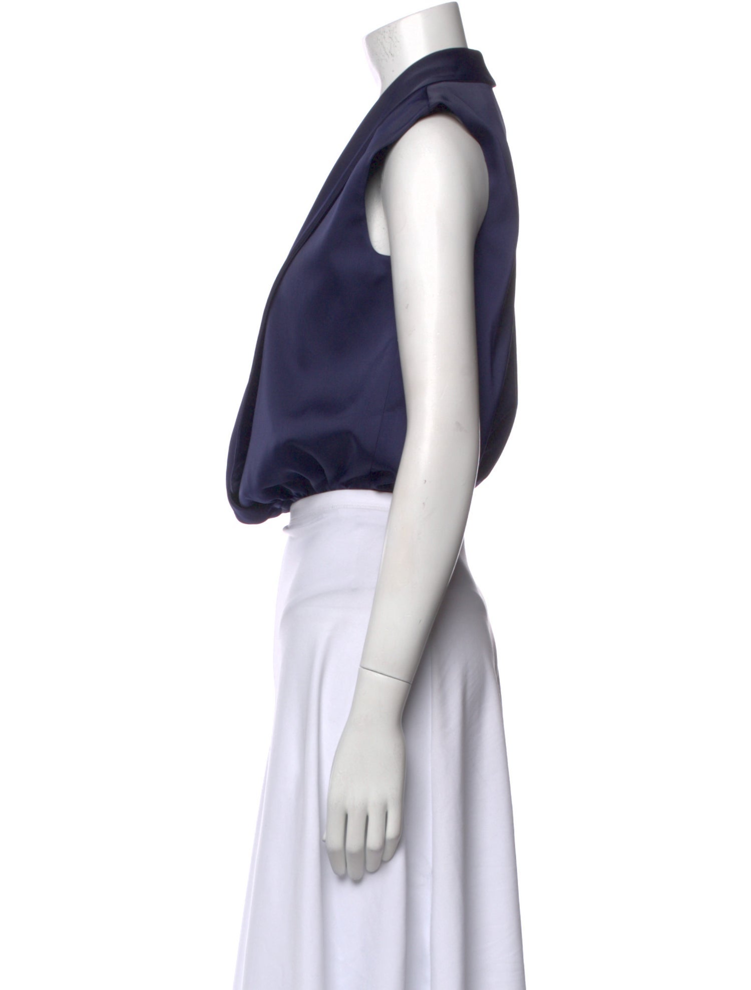 Nonchalant V-Neck Sleeveless Crop Top