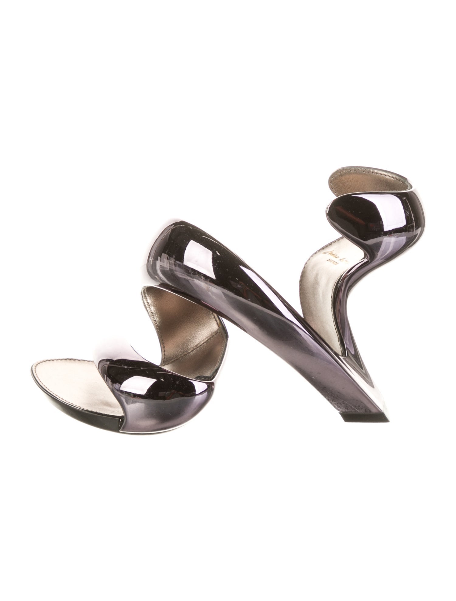 Julian Hakes Cutout Accent Slides