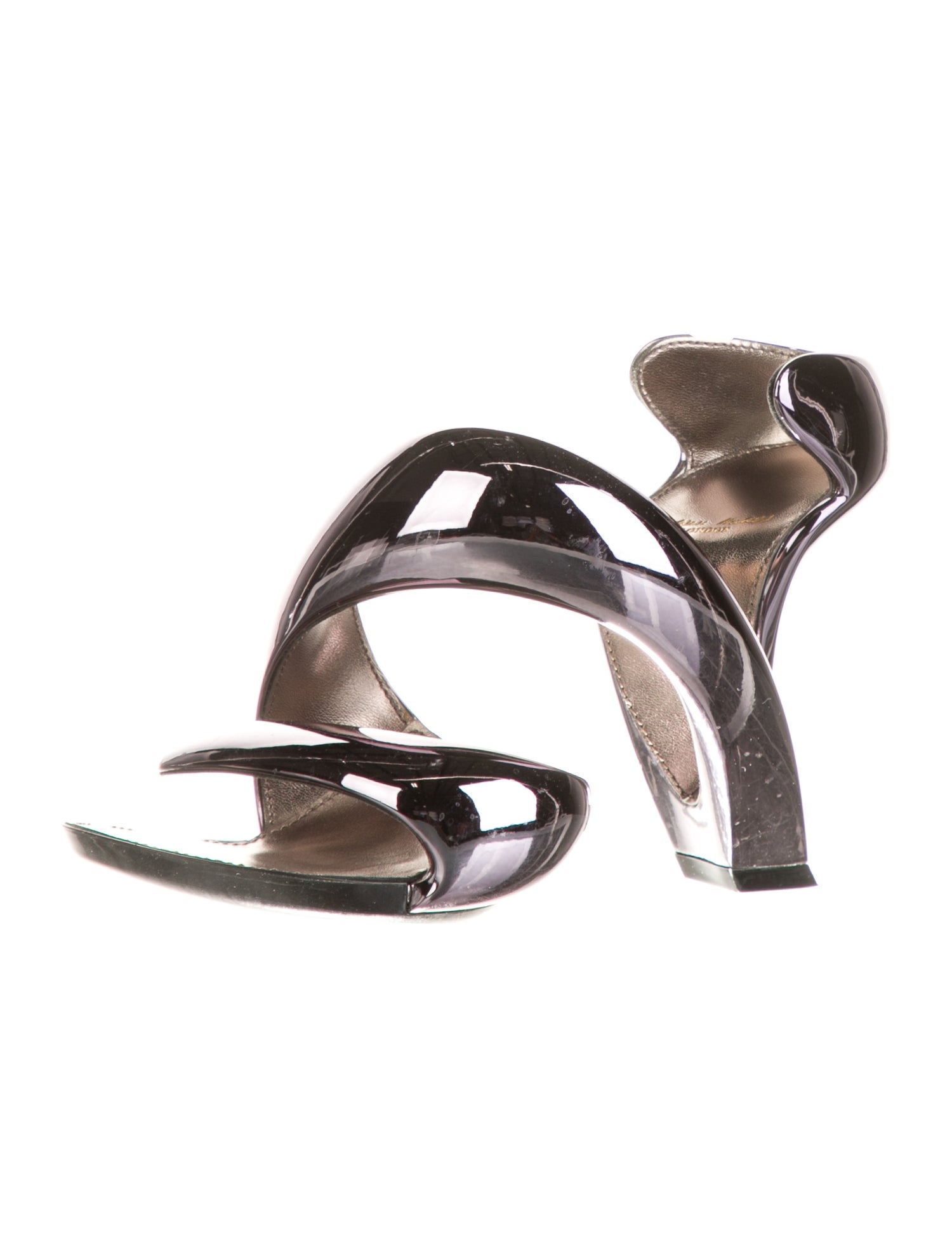 Julian Hakes Cutout Accent Slides