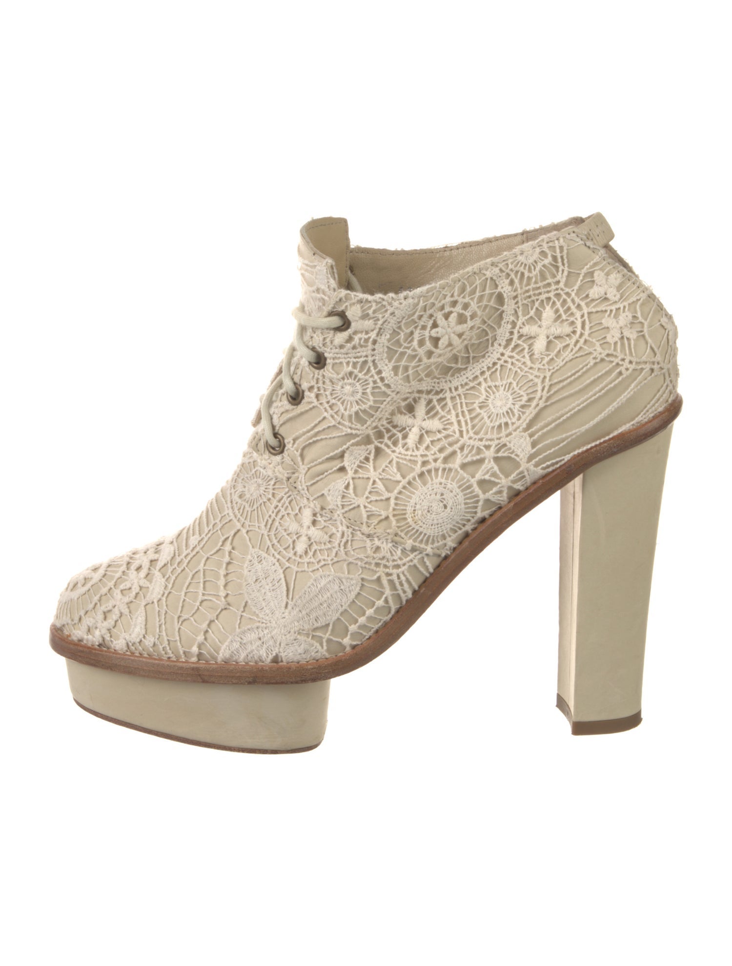 Opening Ceremony Leather Lace Pattern Pumps