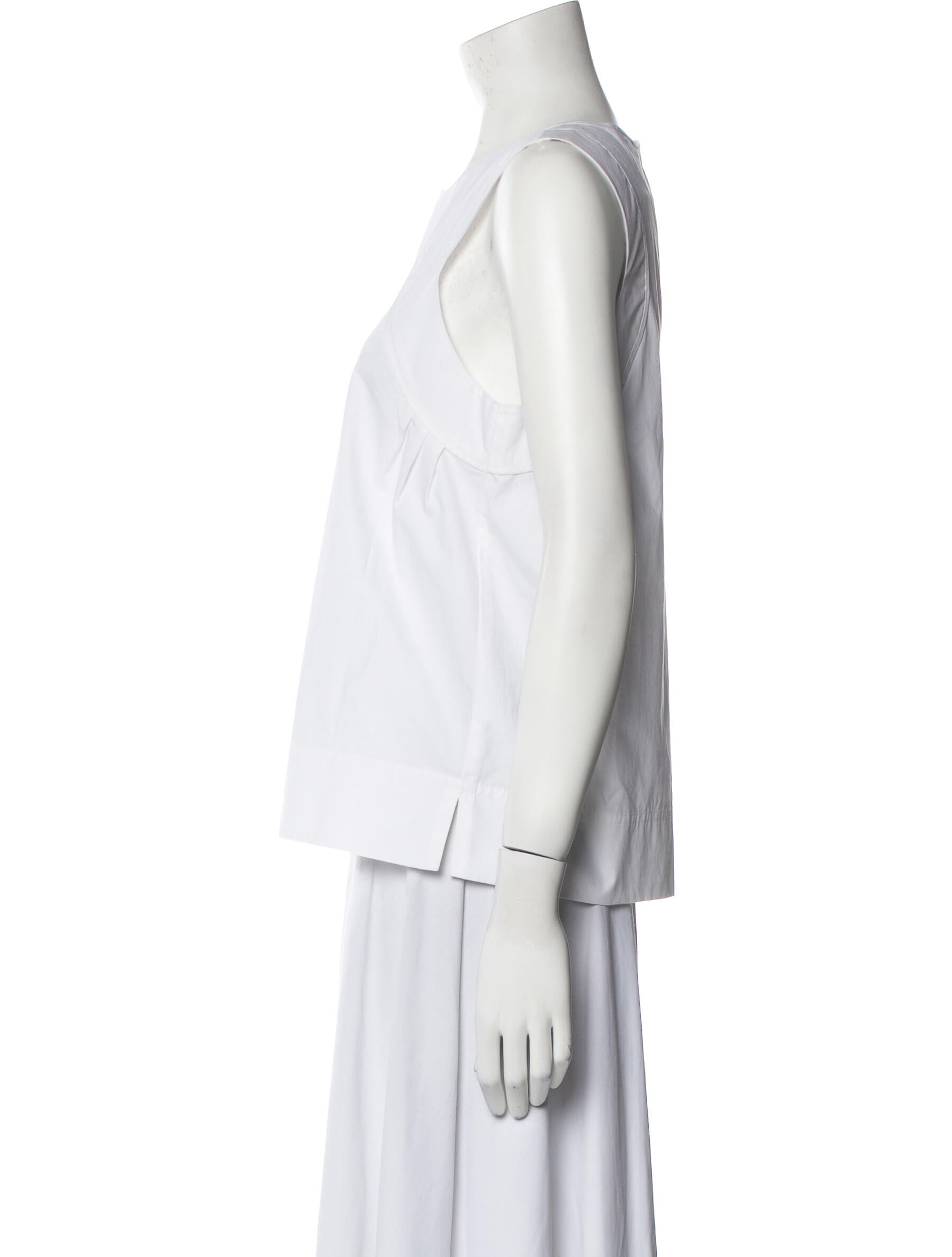 Odeeh Scoop Neck Sleeveless Top