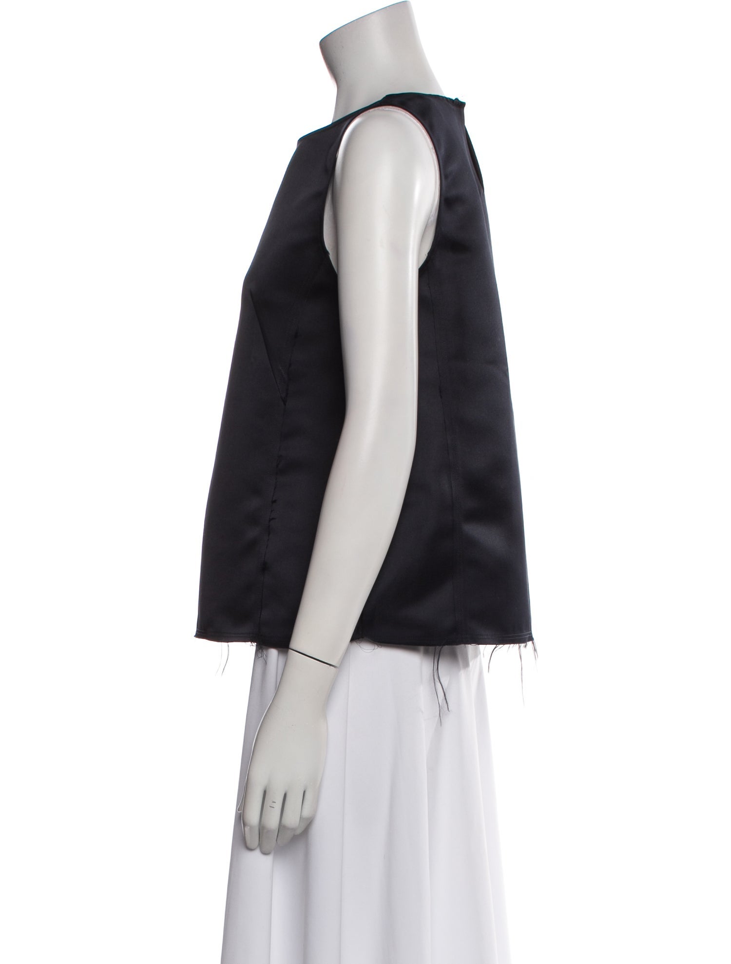 Odeeh Crew Neck Sleeveless Top w/ Tags