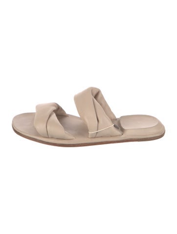 Pre-owned Officine Creative Leather Slides In Neutrals