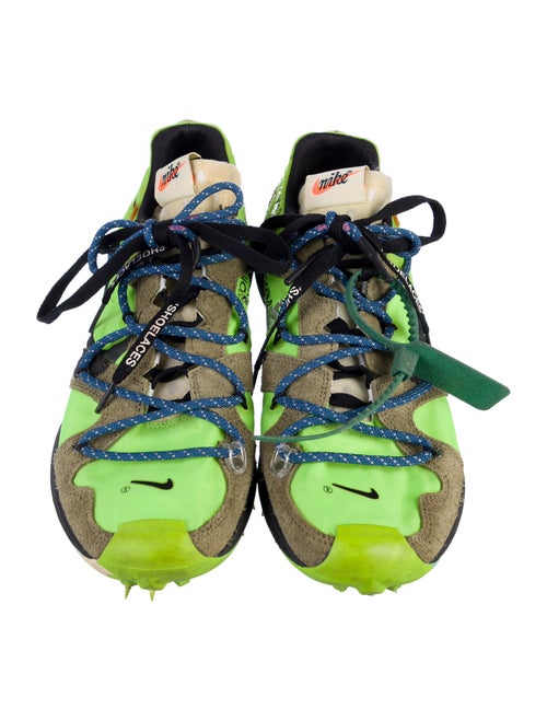 Off-White x Nike Zoom Terra Kiger 5 (W) Athletic Sneakers