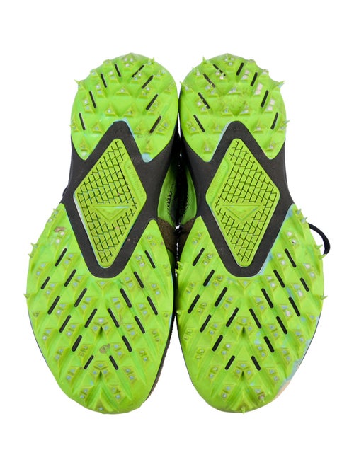 Off-White x Nike Zoom Terra Kiger 5 (W) Athletic Sneakers