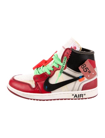 Off-White x Jordan 1 Retro High 'Chicago' Sneakers