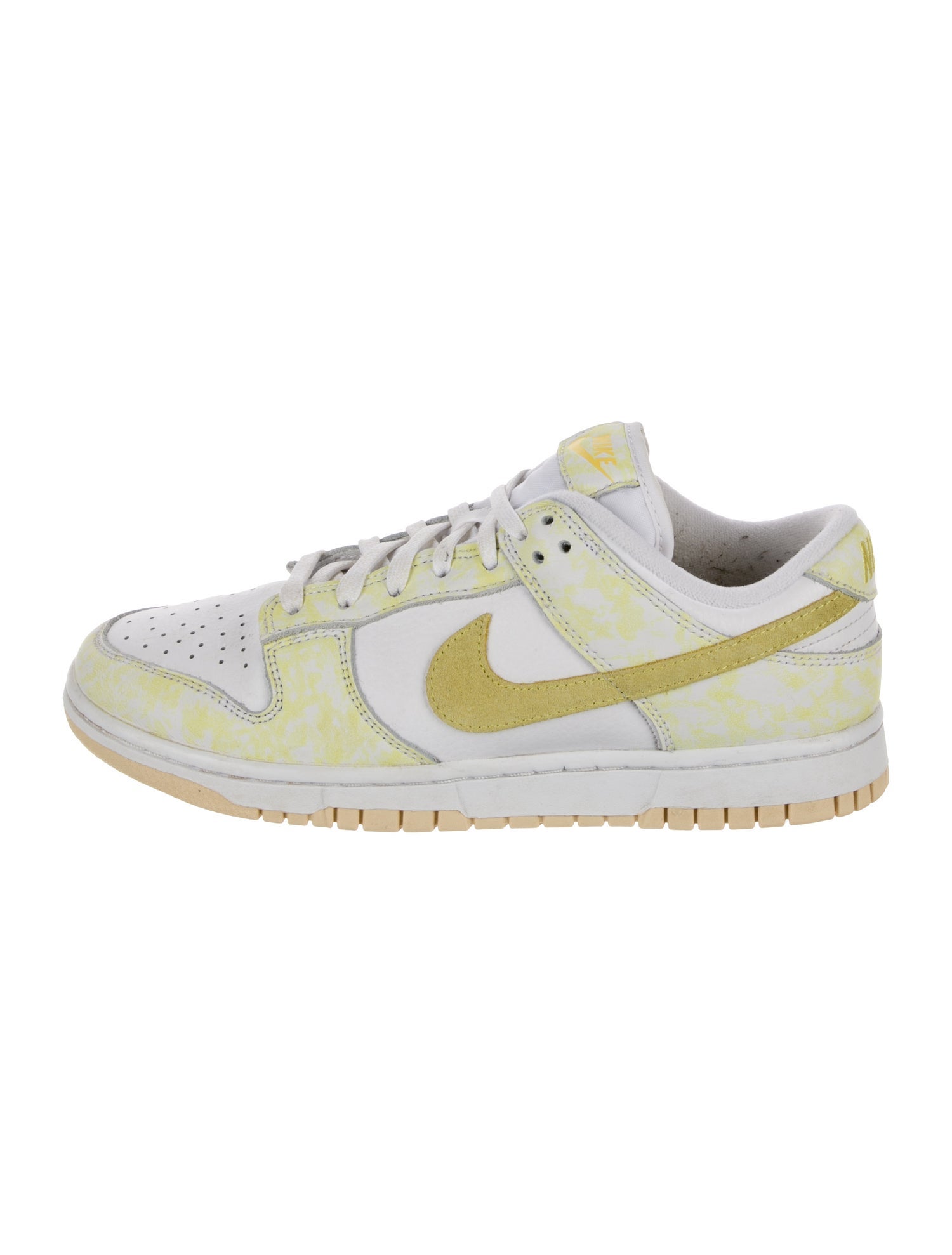 Nike Dunk Low Yellow Strike (W) Chunky Sneakers