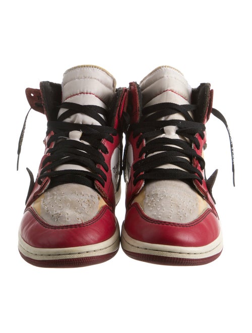 Off-White x Jordan 1 Retro OG 'Chicago' Sneakers