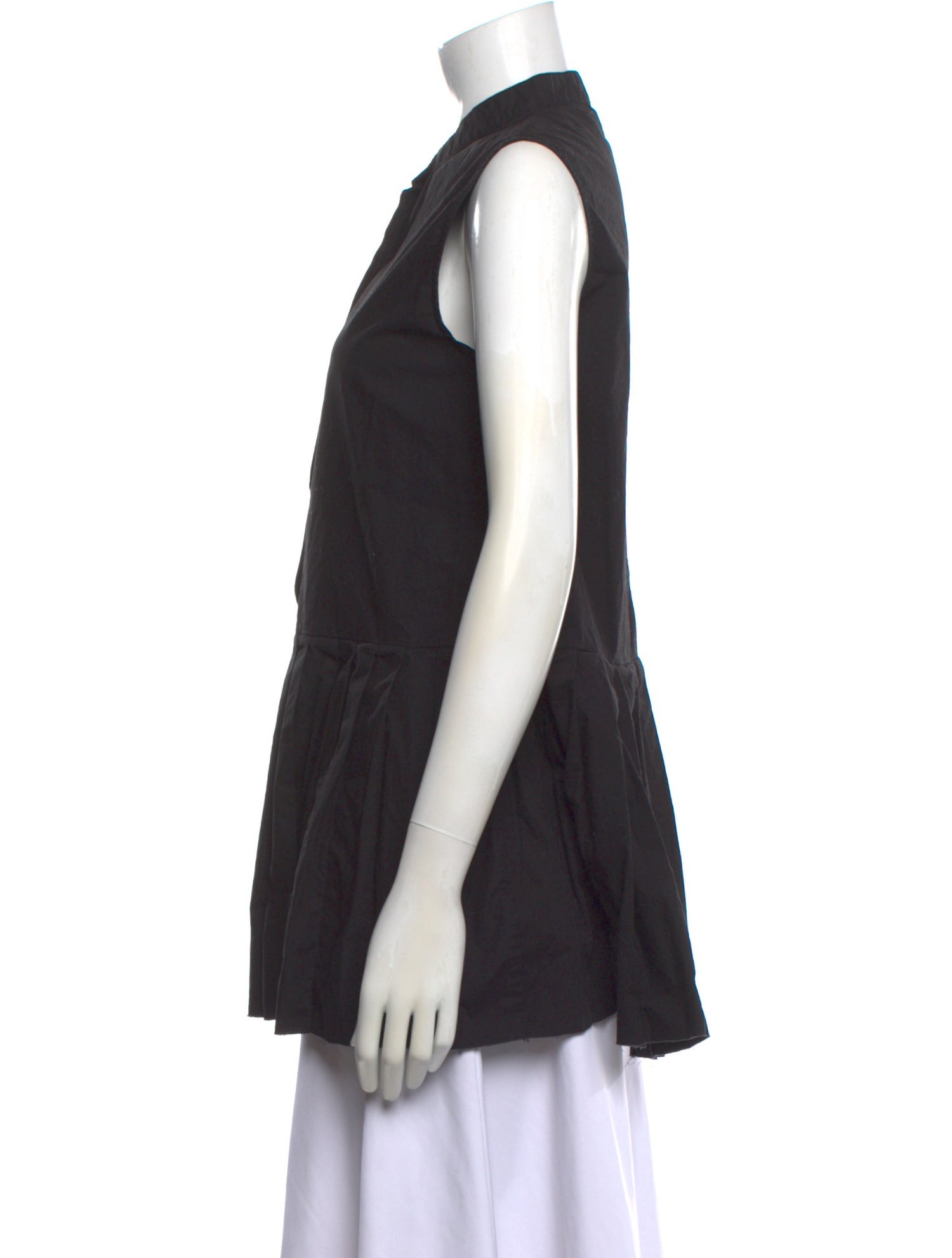 OAK Sleeveless Blouse