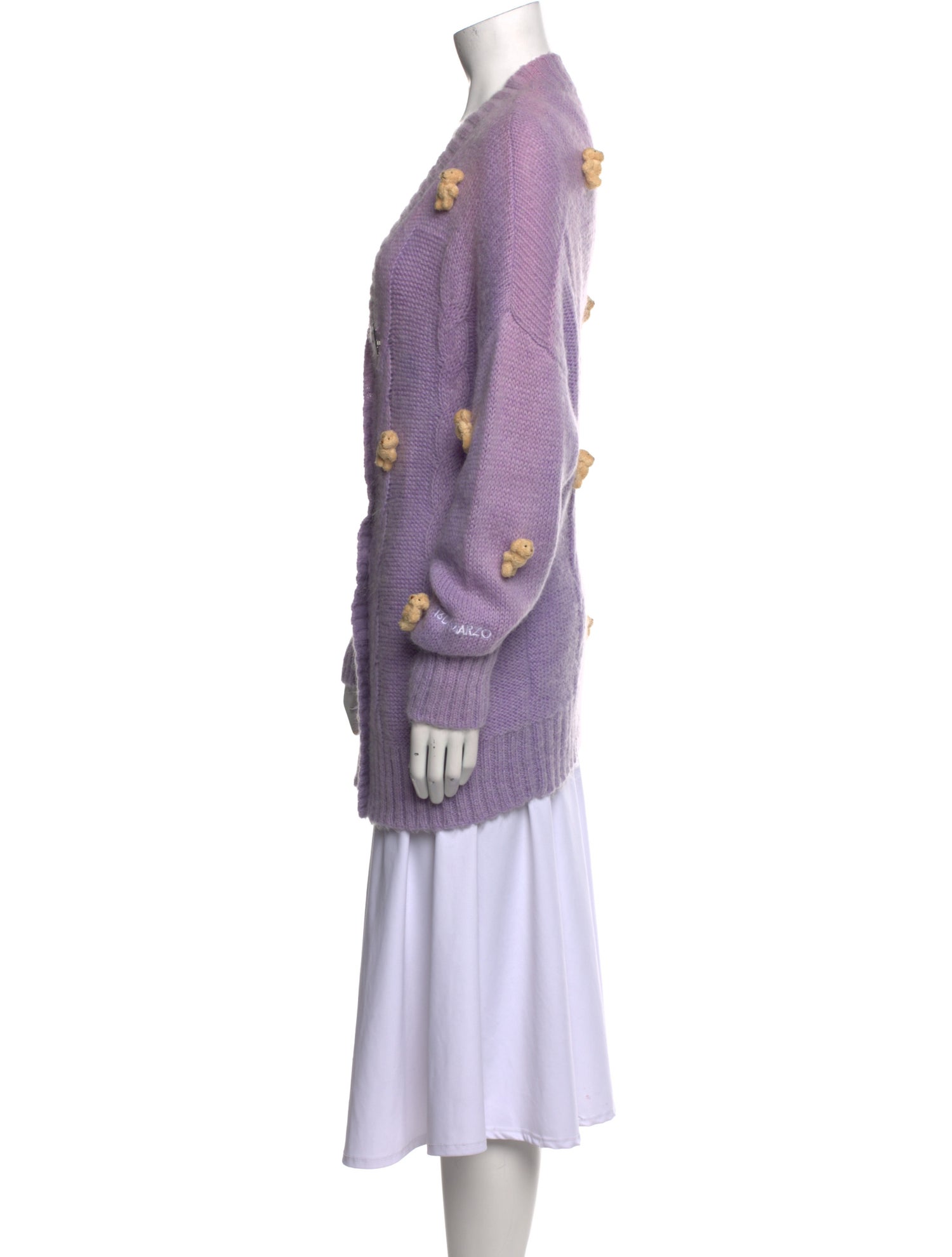 13DE Marzo V-Neck Sweater