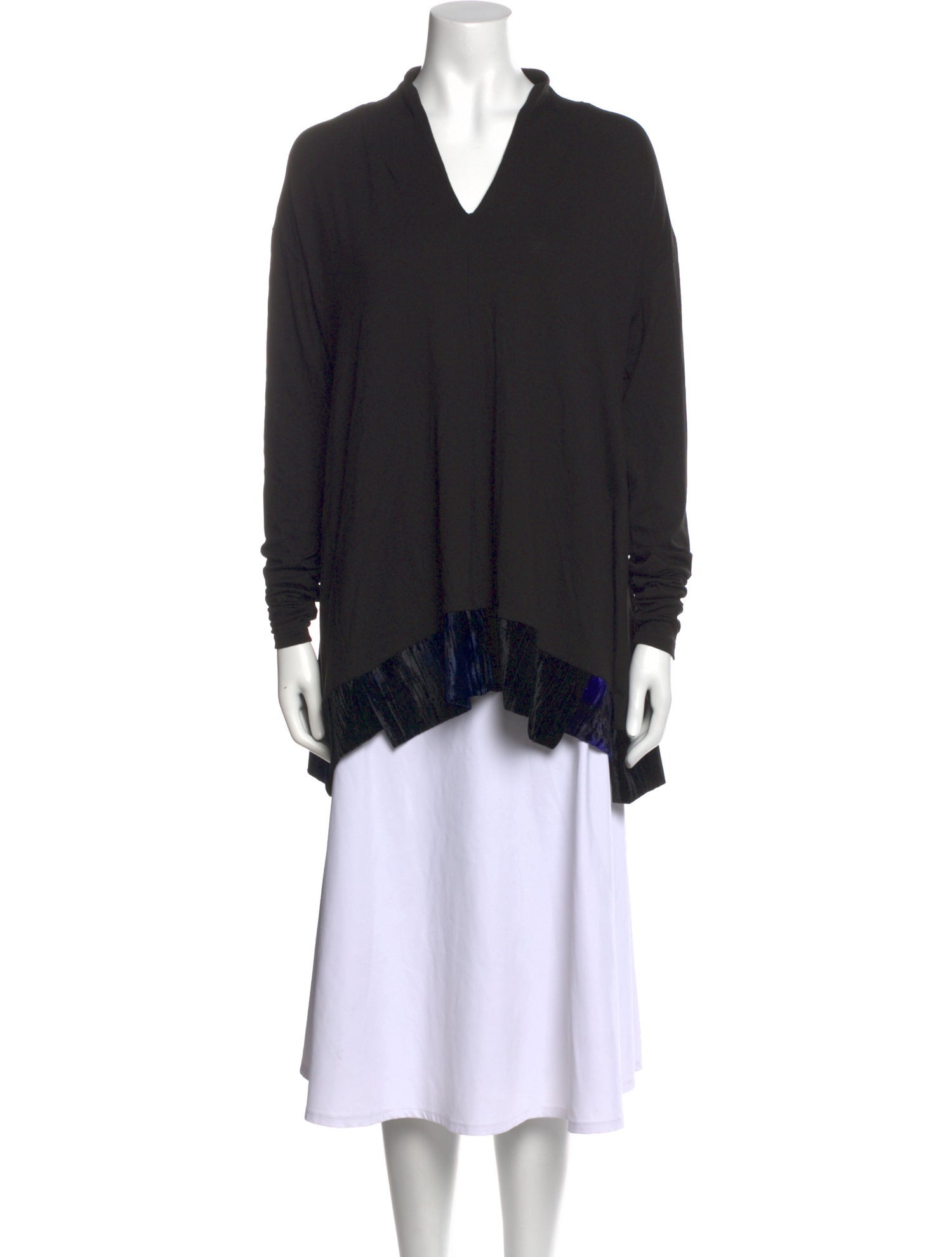 Ozai N Ku Silk V-Neck Tunic w/ Tags