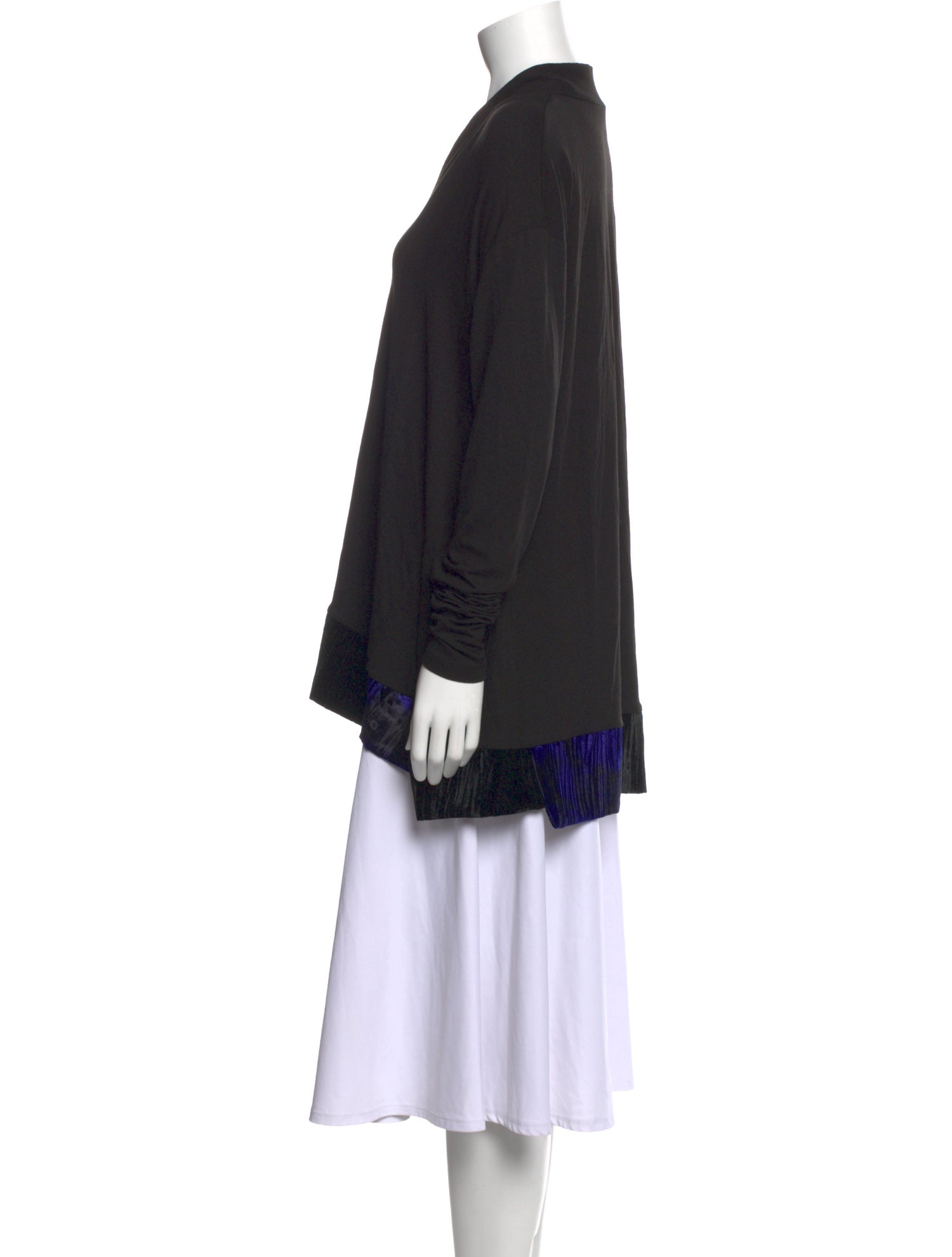 Ozai N Ku Silk V-Neck Tunic w/ Tags