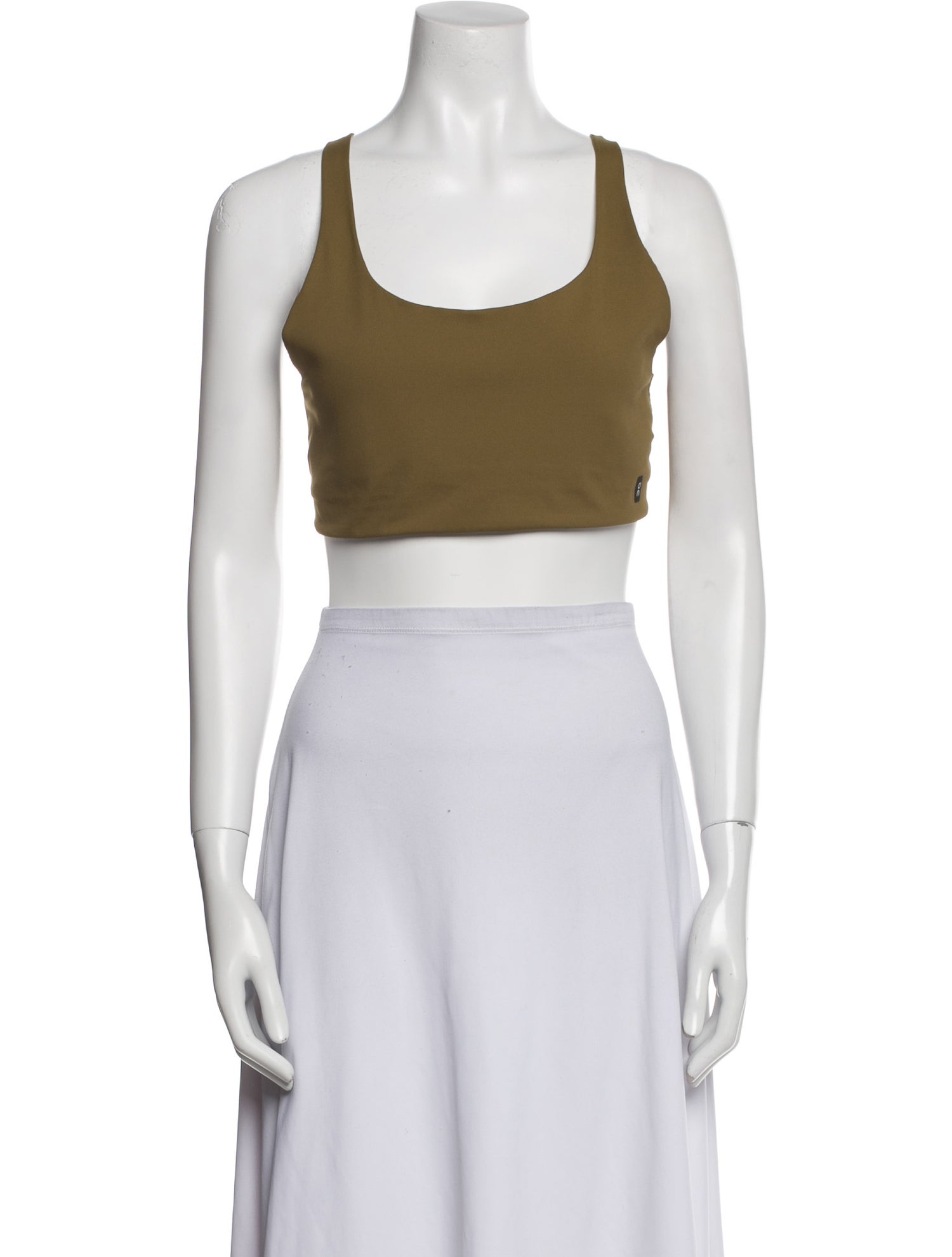 On Scoop Neck Sleeveless Crop Top