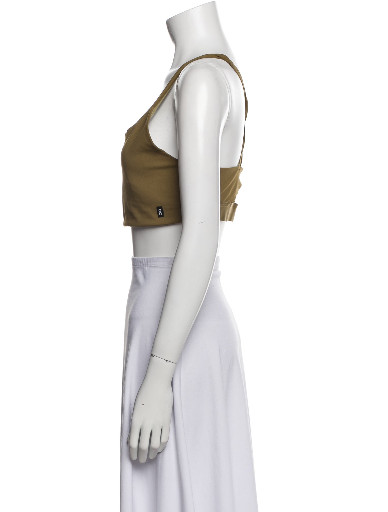 On Scoop Neck Sleeveless Crop Top