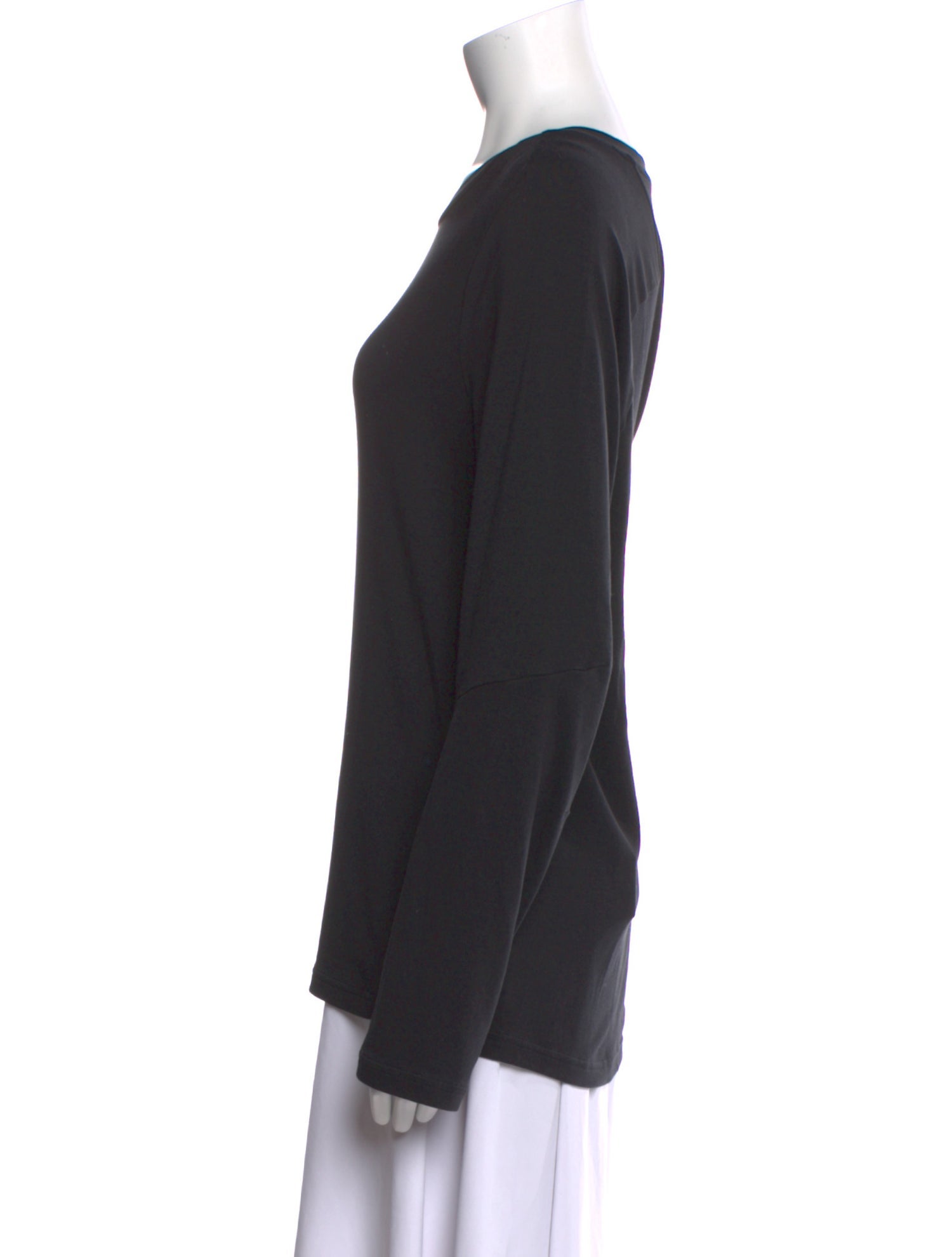 On Scoop Neck Long Sleeve Sweatshirt