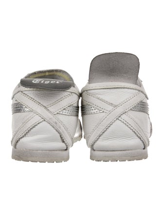 Onitsuka Tiger Leather Patterned Sneakers