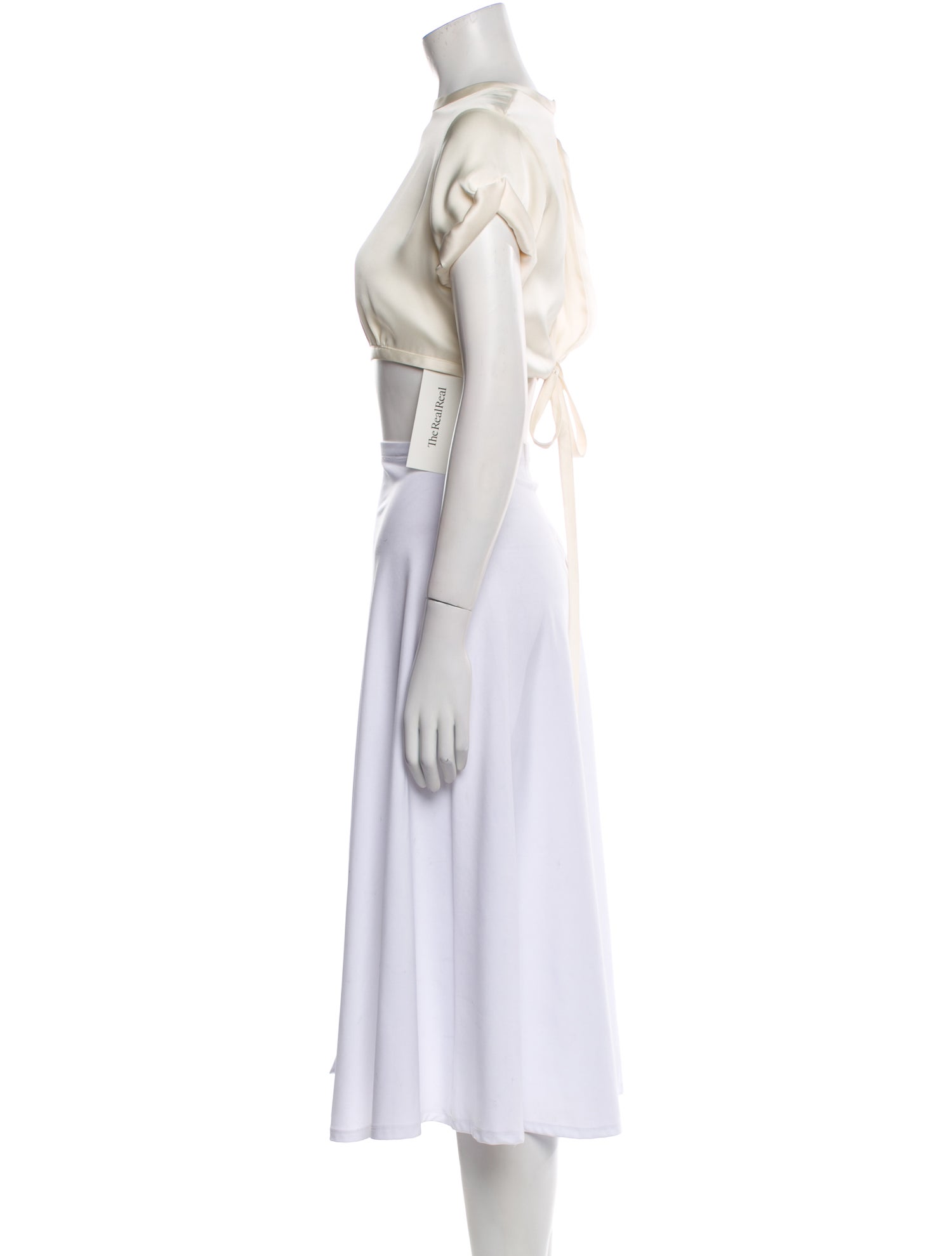 Orseund Iris Off-The-Shoulder Short Sleeve Crop Top