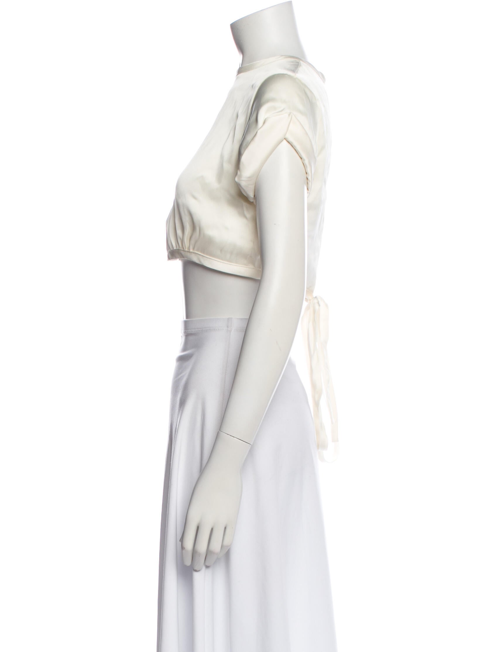 Orseund Iris Crew Neck Short Sleeve Crop Top