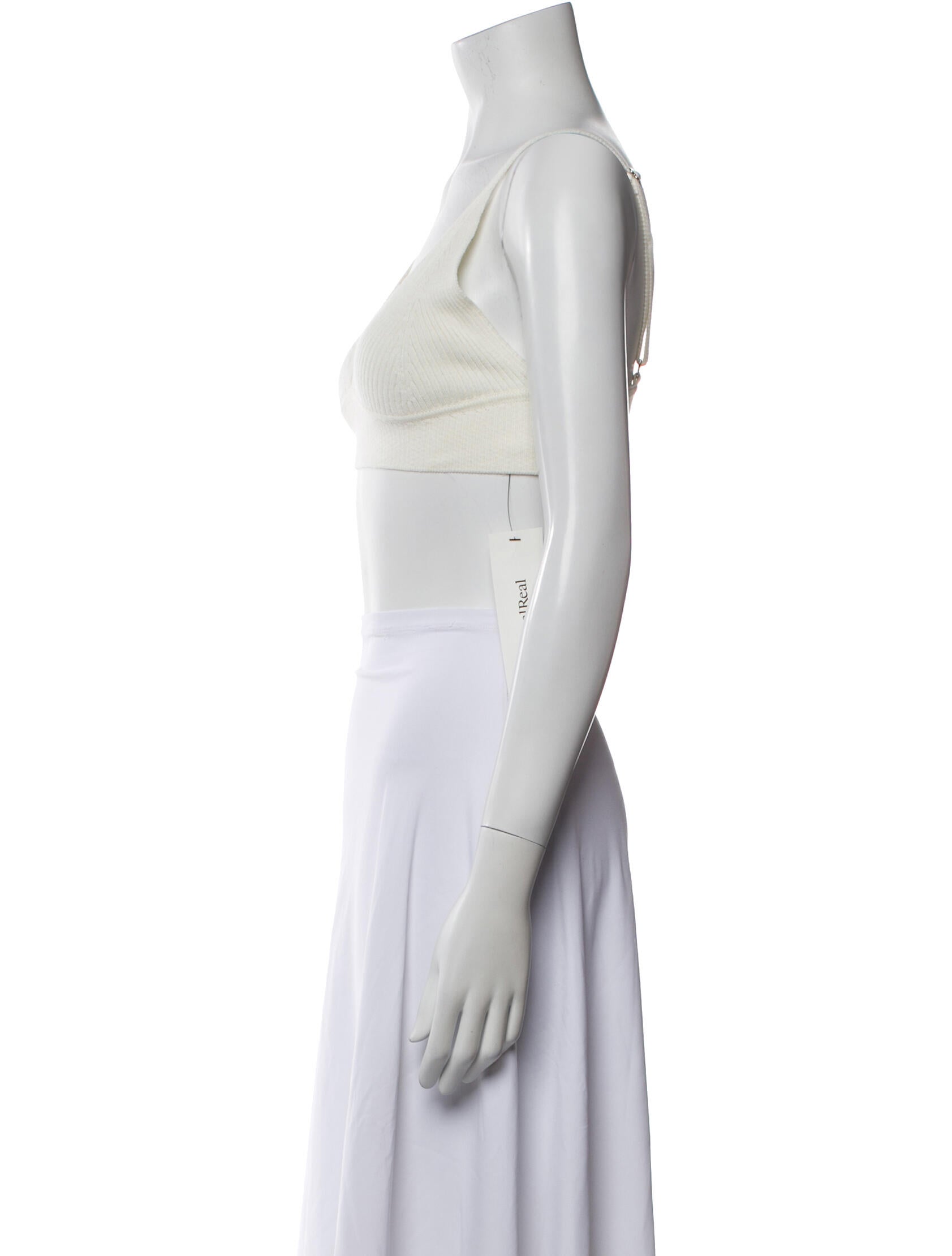 Parentezi V-Neck Sleeveless Crop Top