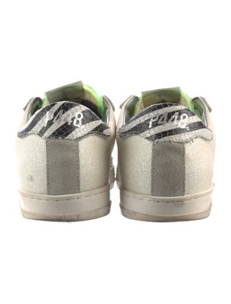 P448 Glitter Sneakers