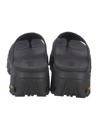 P448 Rubber Flip Flops