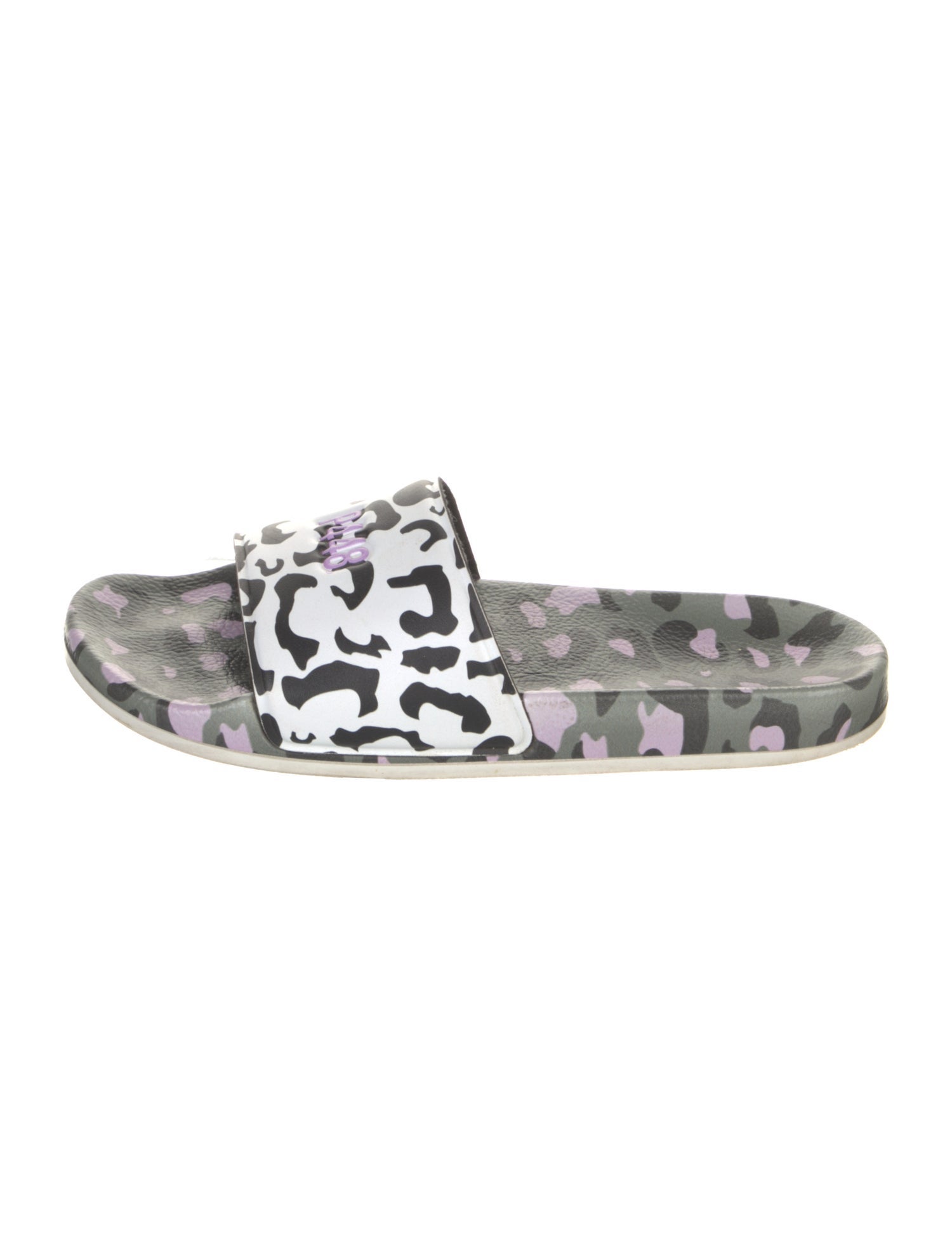 P448 Camouflage Print Slides