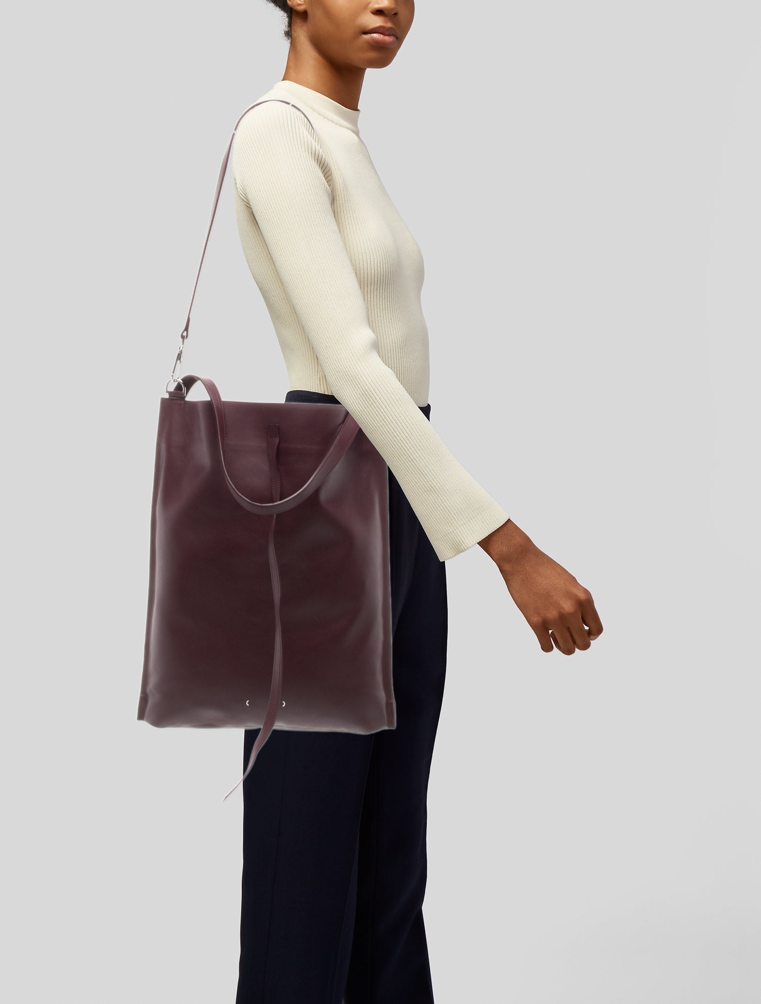 PB 0110 Leather Shoulder Bag