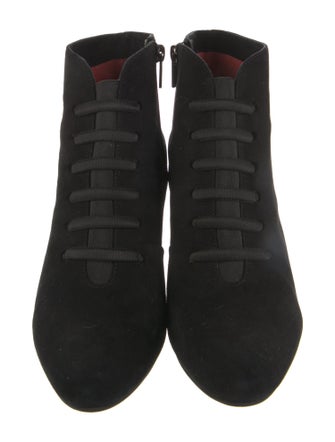 Pas de Rouge Suede Lace-Up Boots