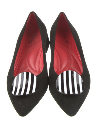 Pas de Rouge Suede Pumps