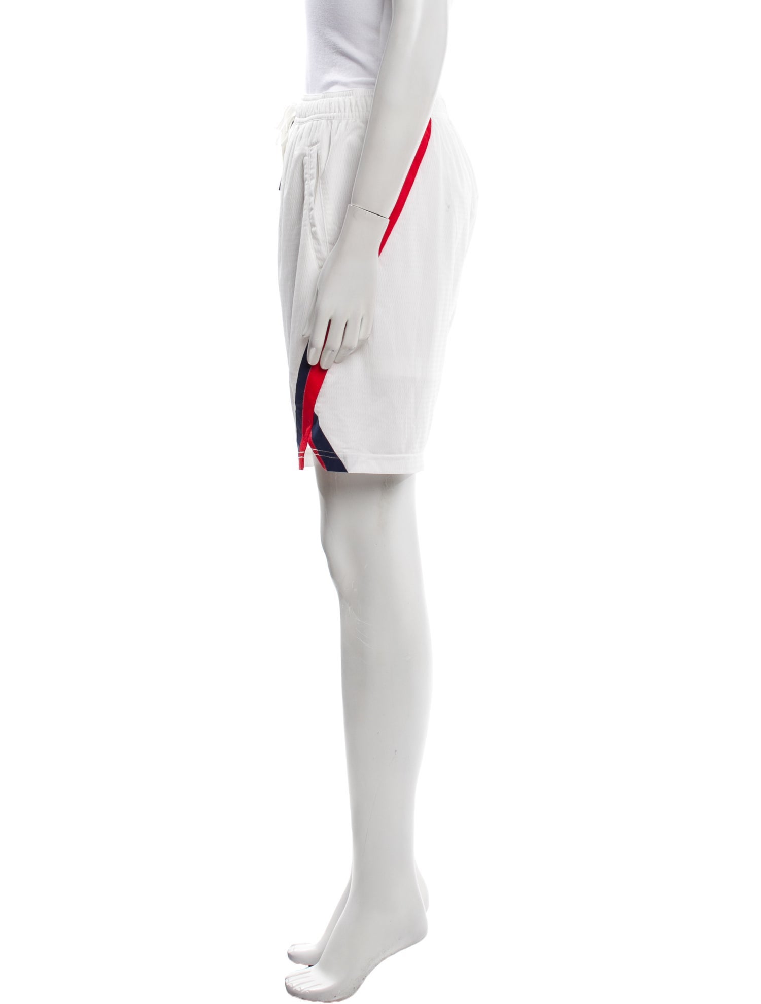 Perfect Moment Knee-Length Shorts