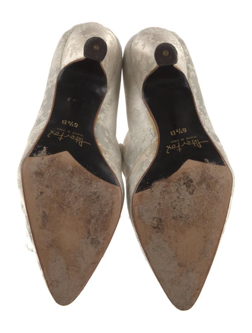 Peter Fox Printed Crystal Embellishments Pumps