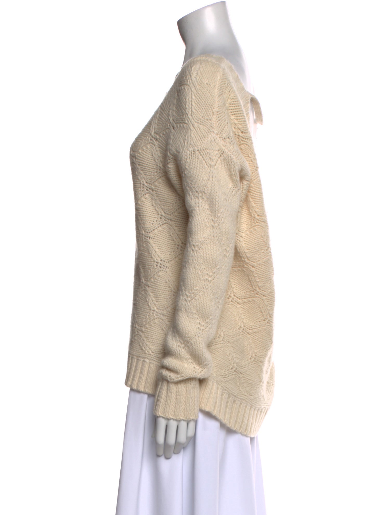 The Perfext Cashmere Scoop Neck Sweater