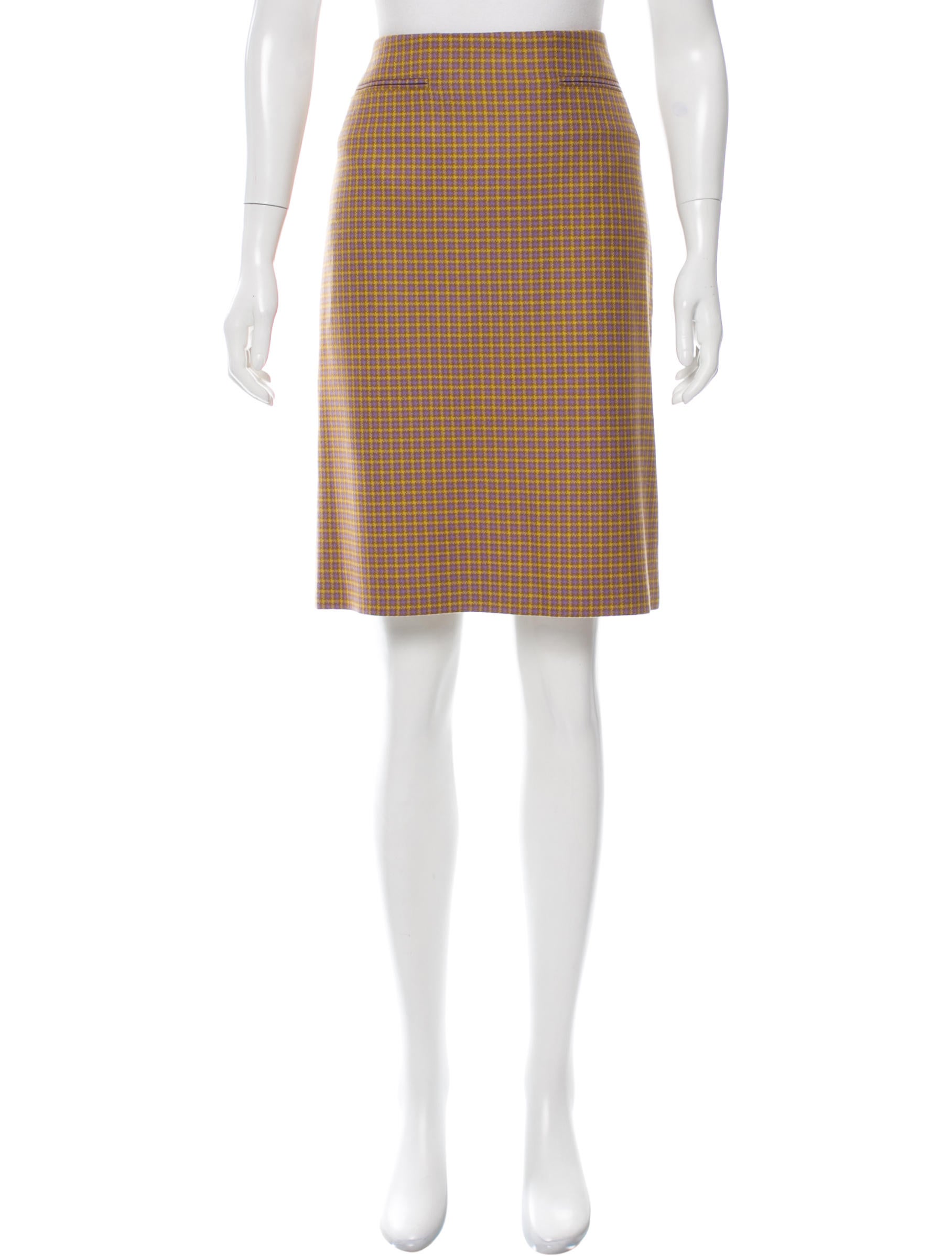 Wool plaid skirt Skirts. No longer overly fussy or feminine, the skirt shows its status as a truly versatile wardrobe player. Pleated midi-length skirts in wool, crepe, and silk advance a modern femininity, while asymmetric wrap-style skirts evoke irreverence.
