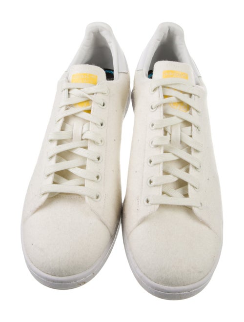 Pharrell Williams x Adidas Sneakers