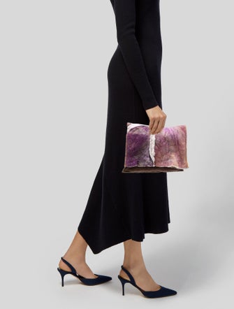 The People Of The Labyrinths Clutch