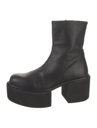 Paloma Barceló Leather Boots