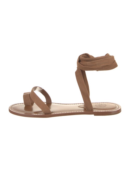 Porte & Paire Suede Sandals