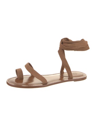 Porte & Paire Suede Sandals